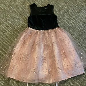 GUC Girls Black Velvet Zunie Dress in Size 6
